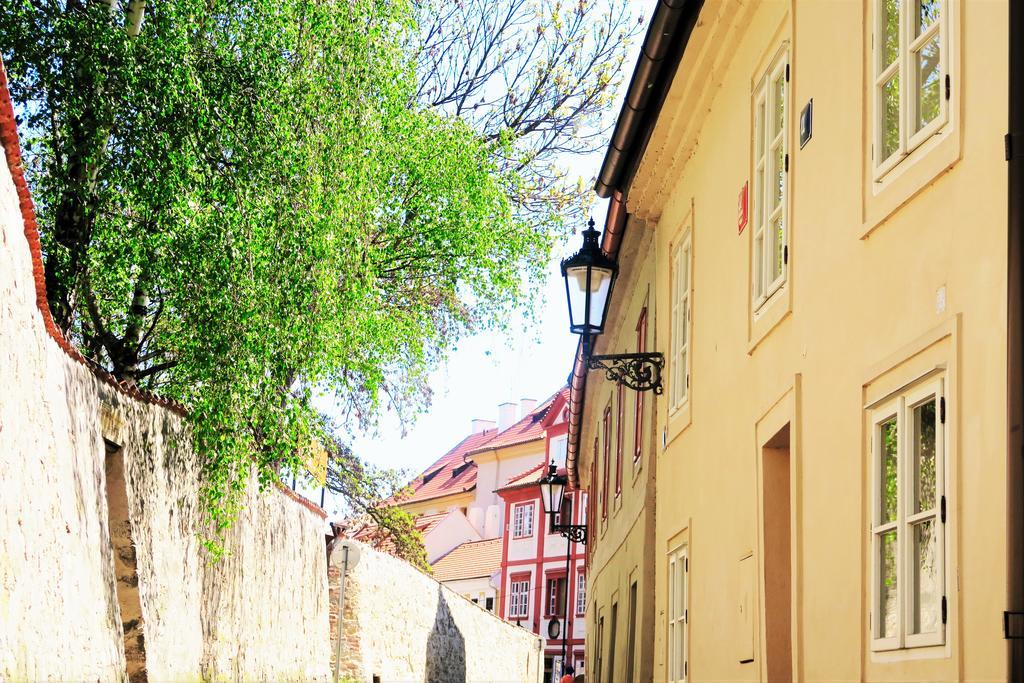 Garden Residence Prague Castle Eksteriør billede