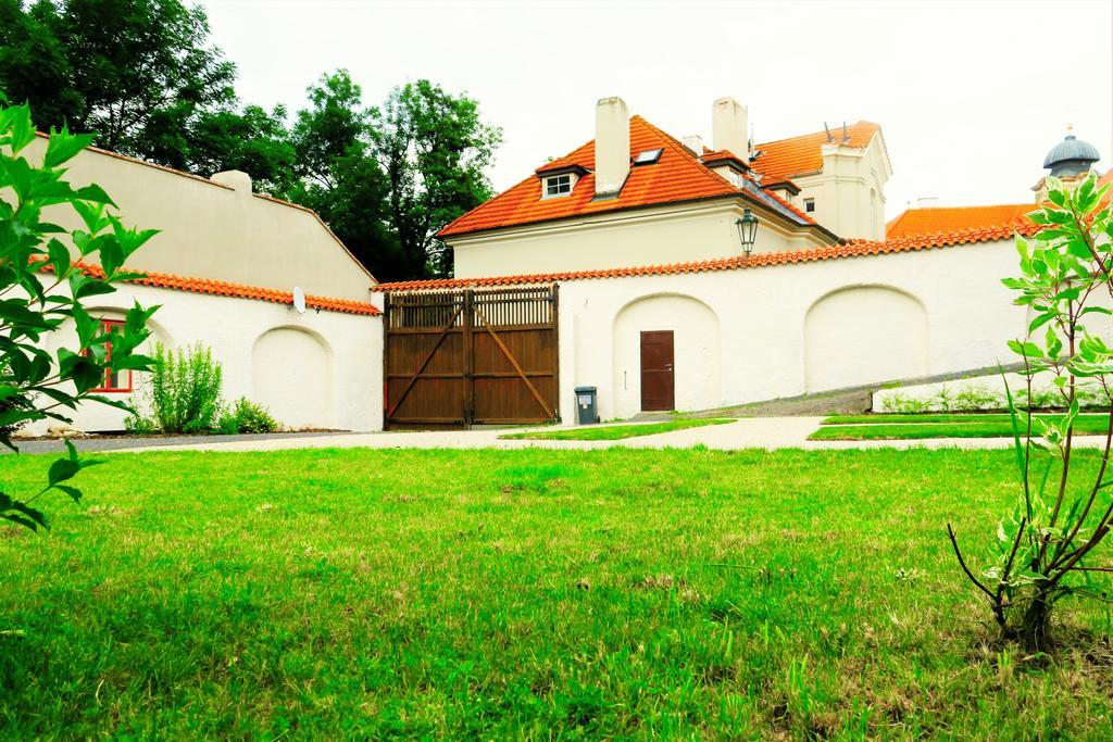 Garden Residence Prague Castle Eksteriør billede