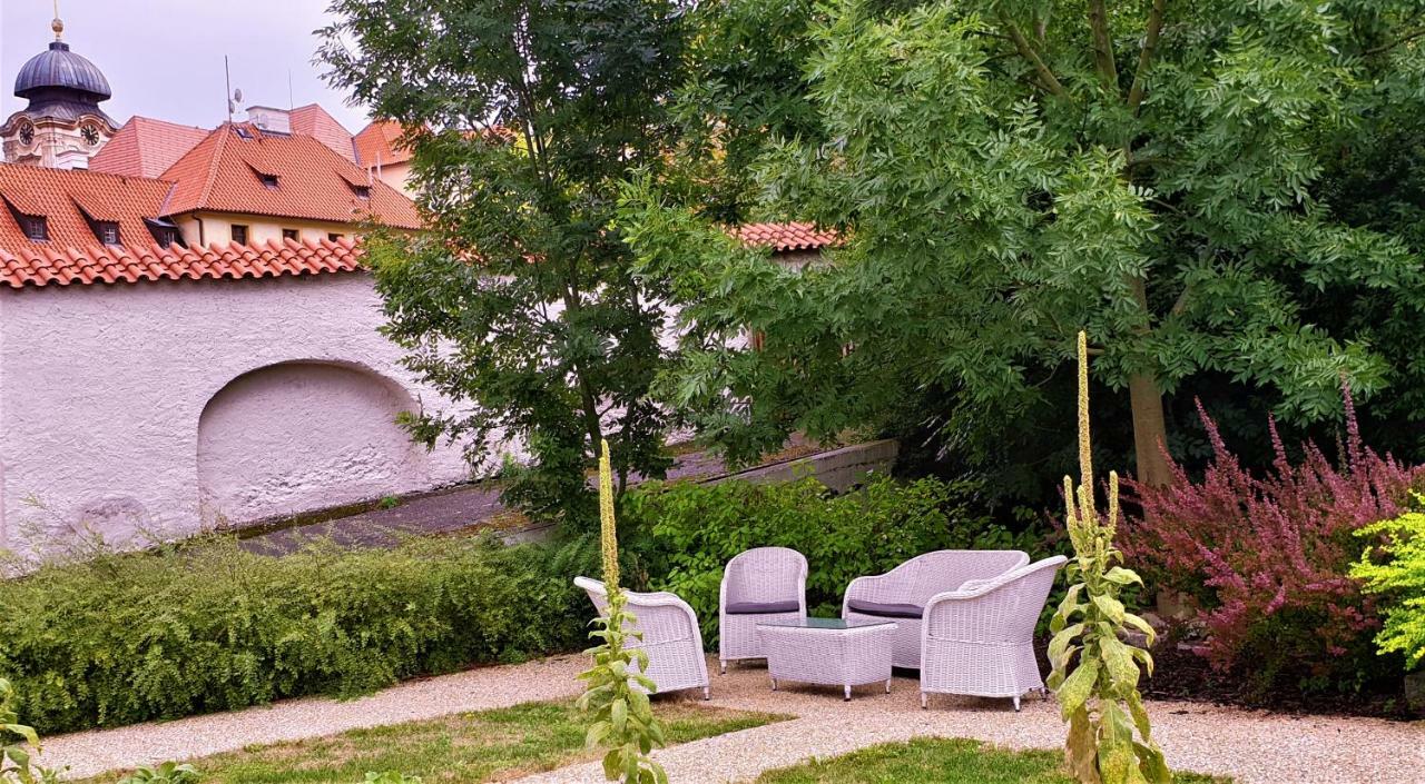 Garden Residence Prague Castle Eksteriør billede